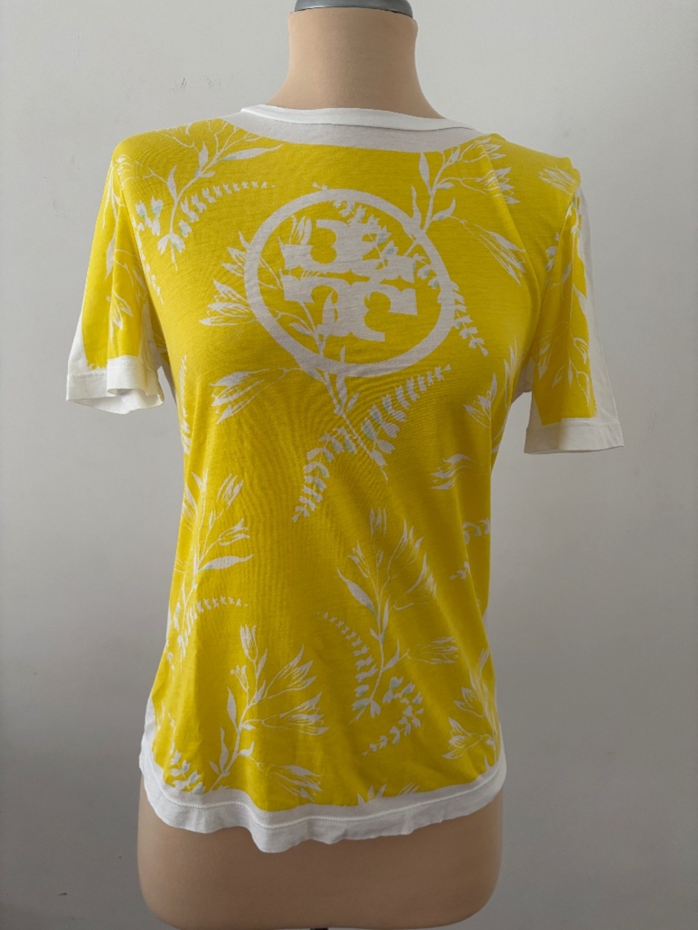 TORY BURCH short sleeve T-shirt yellow & white size XS EUC